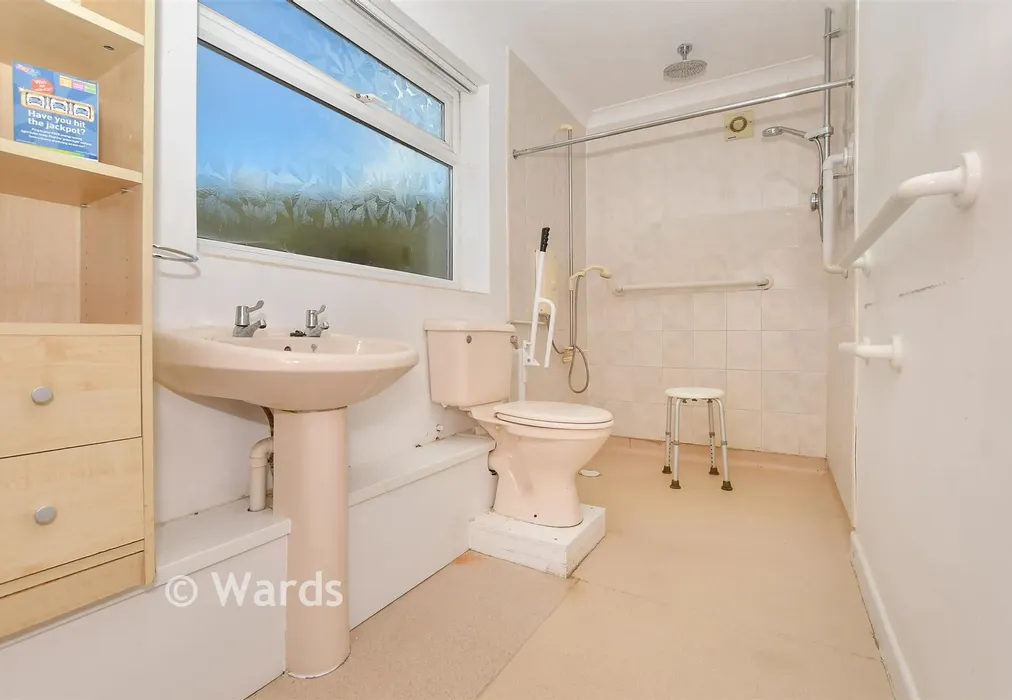En-Suite Wet Room - St. Mary's Road, New Romney, Kent - Wards of Kent