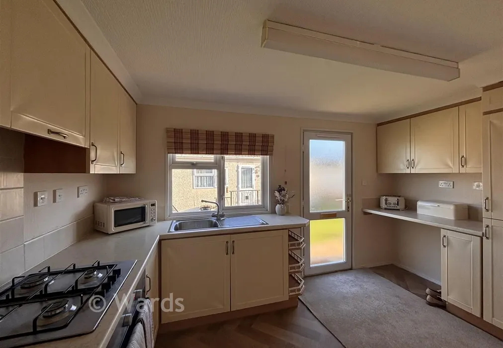 Kitchen - London Road, West Kingsdown, Kent - Wards of Kent