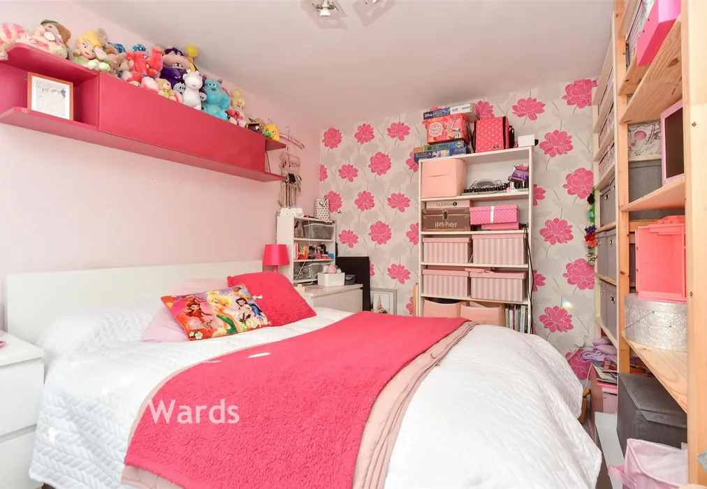 Bedroom - High Street, Sheerness, Kent - Wards of Kent