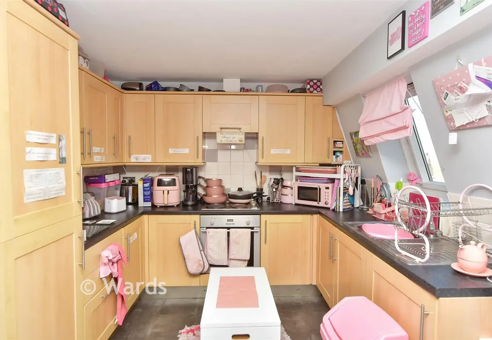 Kitchen/   Living Area - High Street, Sheerness, Kent - Wards of Kent