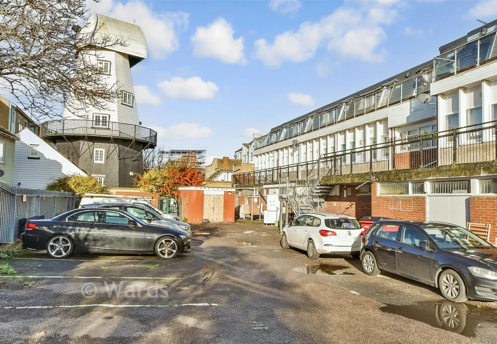 Driveway/Parking - High Street, Sheerness, Kent - Wards of Kent