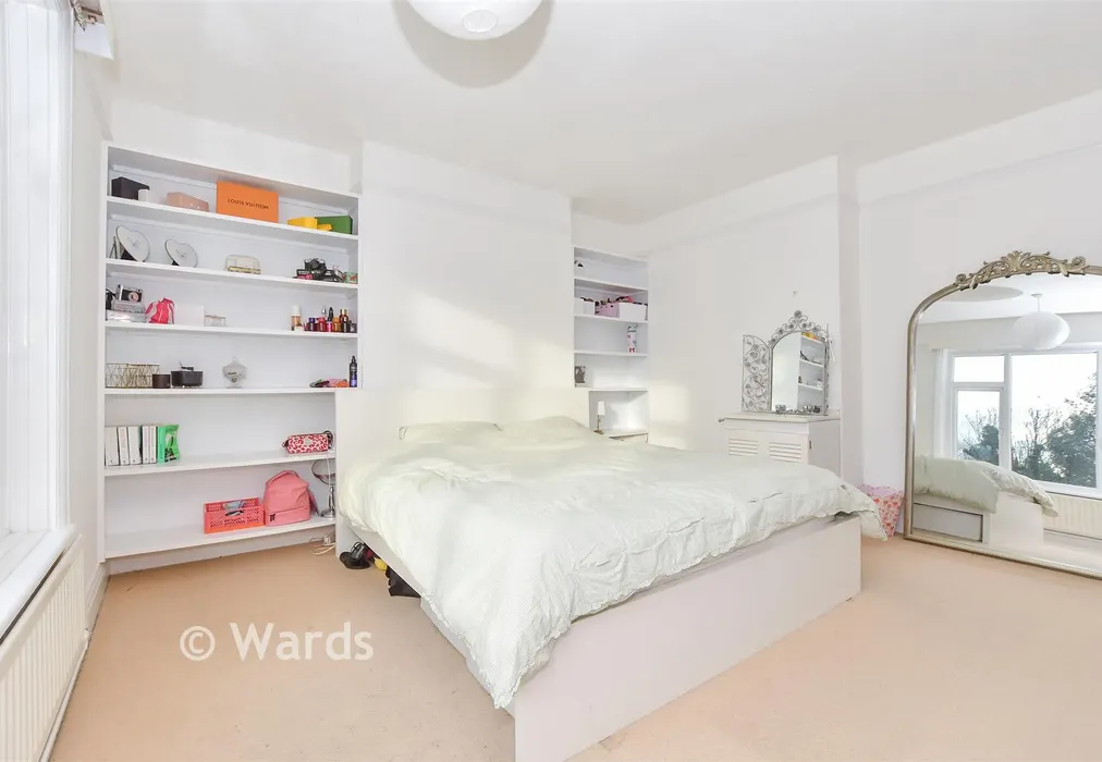 Bedroom 1 - Seabrook Road, Hythe, Kent - Wards of Kent