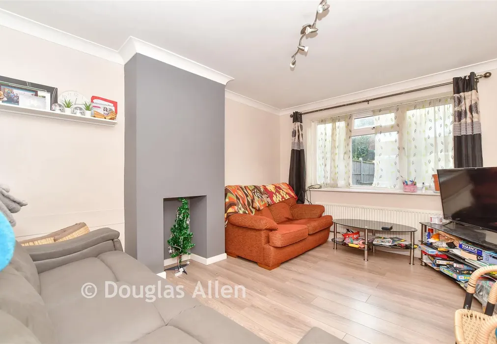 Lounge/Diner - Rowan Green East, Brentwood, Essex - Wards of Kent