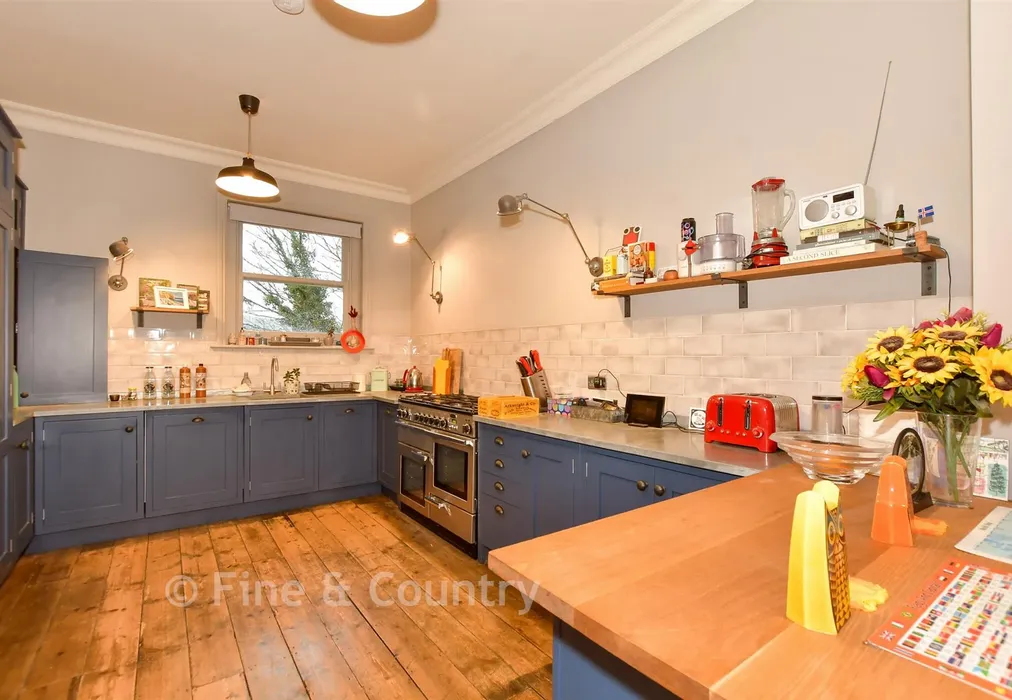 Kitchen - The Parade, Folkestone, Kent - Wards of Kent