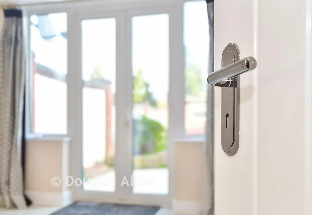 Internal Lifestyle Photograph - Joydon Drive, Romford, Essex - Wards of Kent