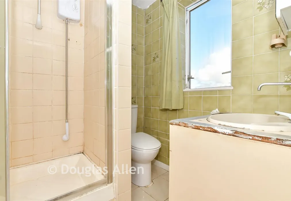 Loft Room - Abercorn Gardens, Chadwell Heath, Essex - Wards of Kent