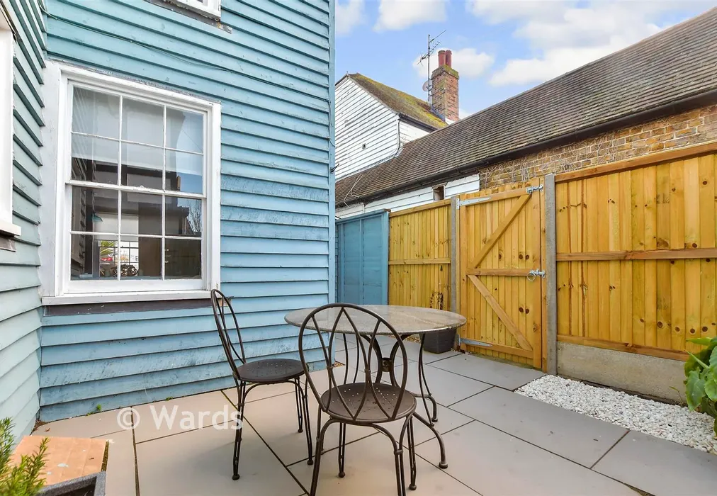 Patio / Decking - Middle Wall, Whitstable, Kent - Wards of Kent