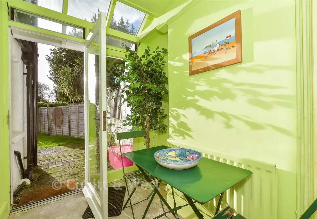 Internal Lifestyle Photograph - Kirdford Road, Arundel, West Sussex - Wards of Kent