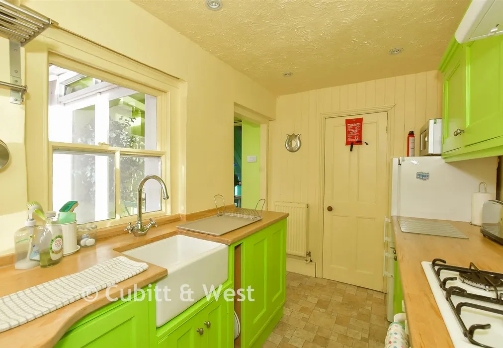 Kitchen - Kirdford Road, Arundel, West Sussex - Wards of Kent