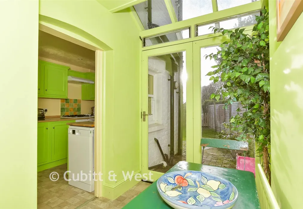 Internal Feature - Kirdford Road, Arundel, West Sussex - Wards of Kent