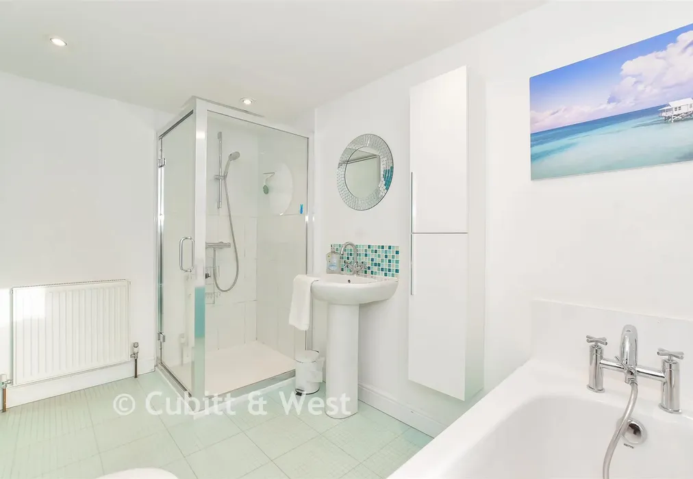 Bathroom - Kirdford Road, Arundel, West Sussex - Wards of Kent