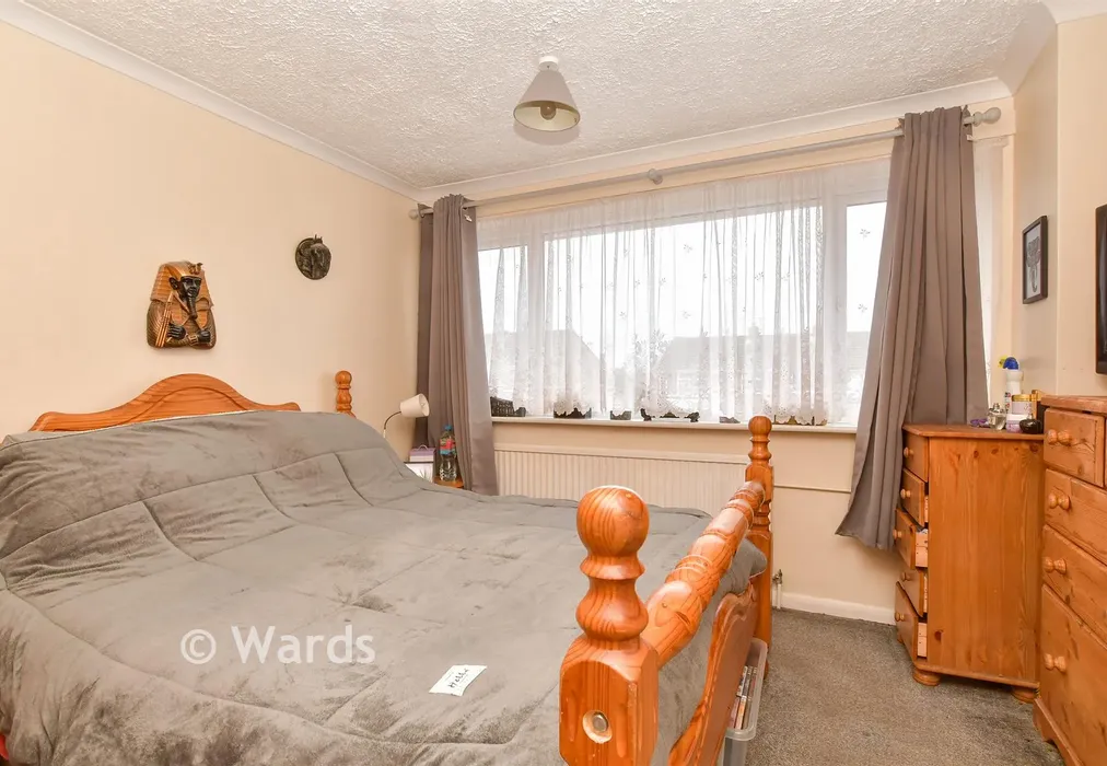 Bedroom 1 - Harptree Drive, Walderslade, Chatham, Kent - Wards of Kent