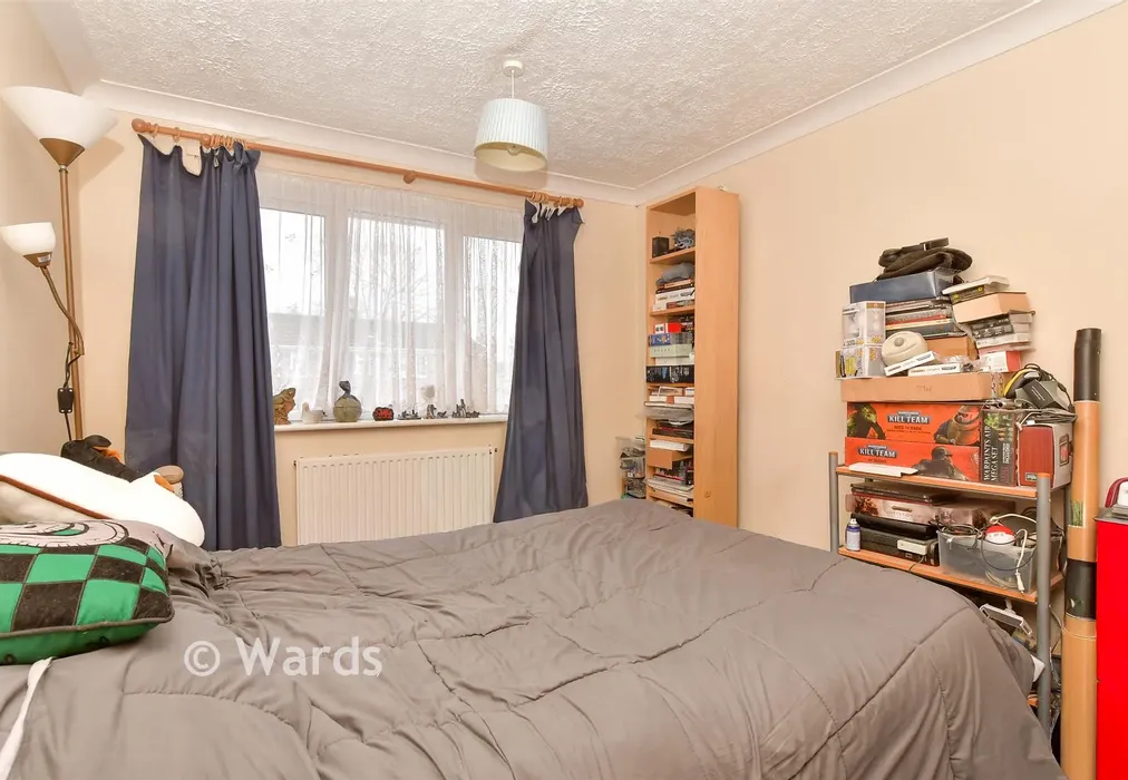 Bedroom 2 - Harptree Drive, Walderslade, Chatham, Kent - Wards of Kent