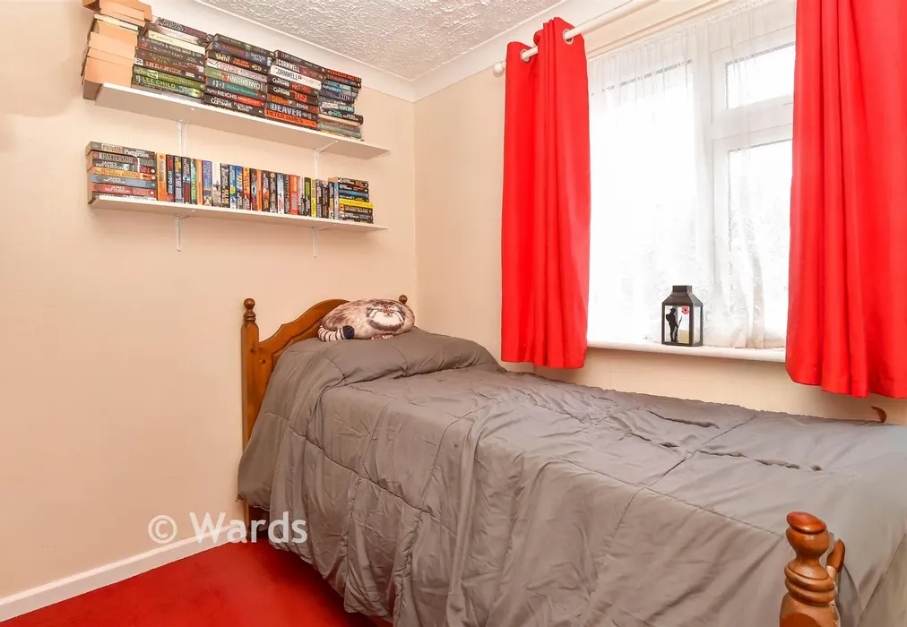 Bedroom 3 - Harptree Drive, Walderslade, Chatham, Kent - Wards of Kent