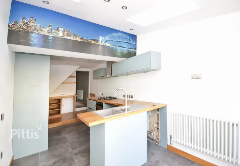 kitchen from Brea... - Ashton Terrace Cowes PO31 - Wards of Kent