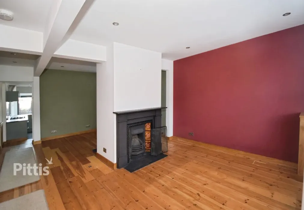 lounge to diner - Ashton Terrace Cowes PO31 - Wards of Kent