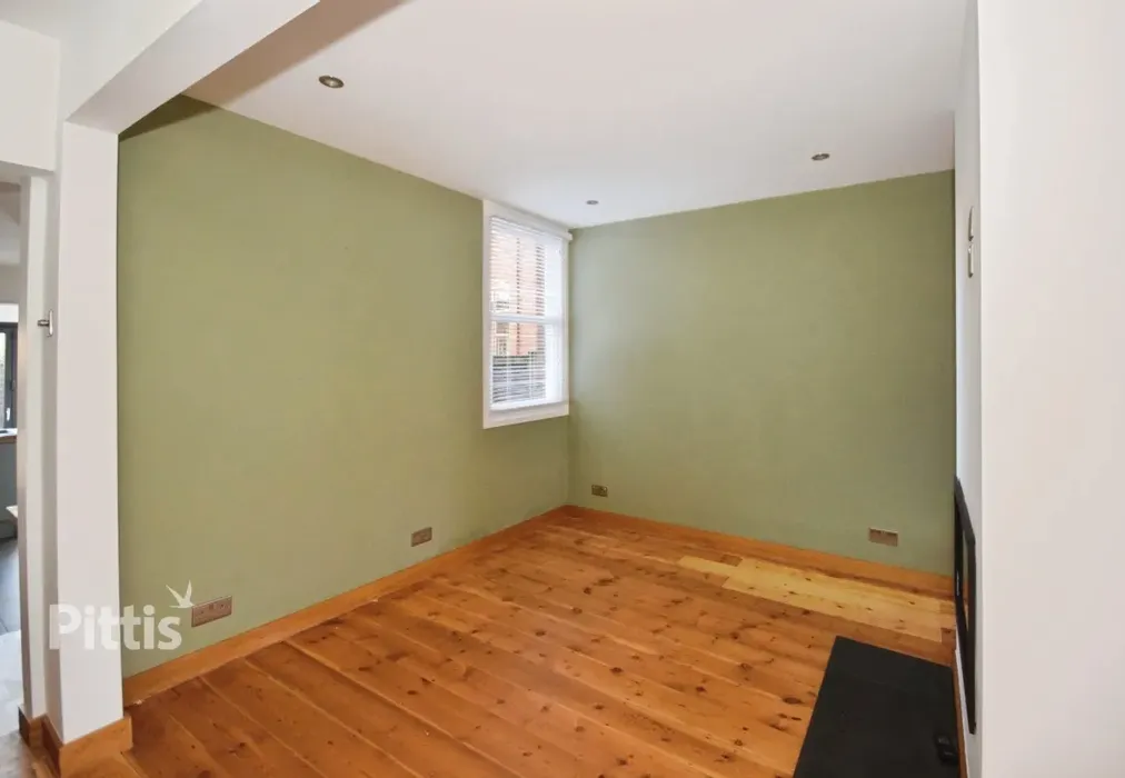 dining area - Ashton Terrace Cowes PO31 - Wards of Kent