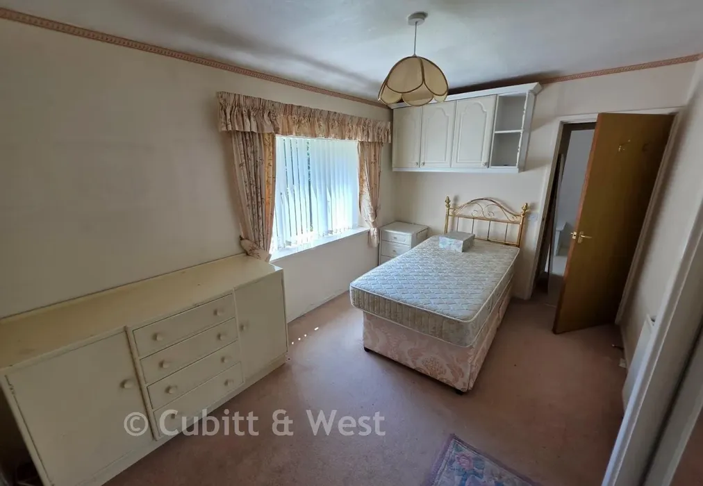 Bedroom - Haigh Crescent, Redhill, Surrey - Wards of Kent