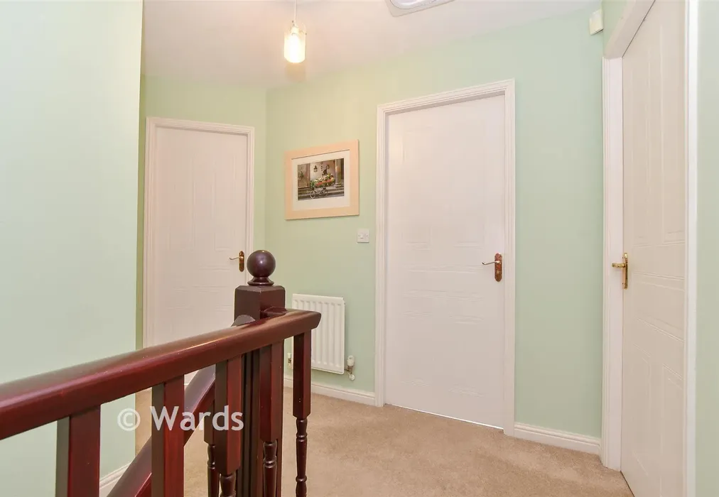 Landing - Lucilla Avenue, Ashford, Kent - Wards of Kent