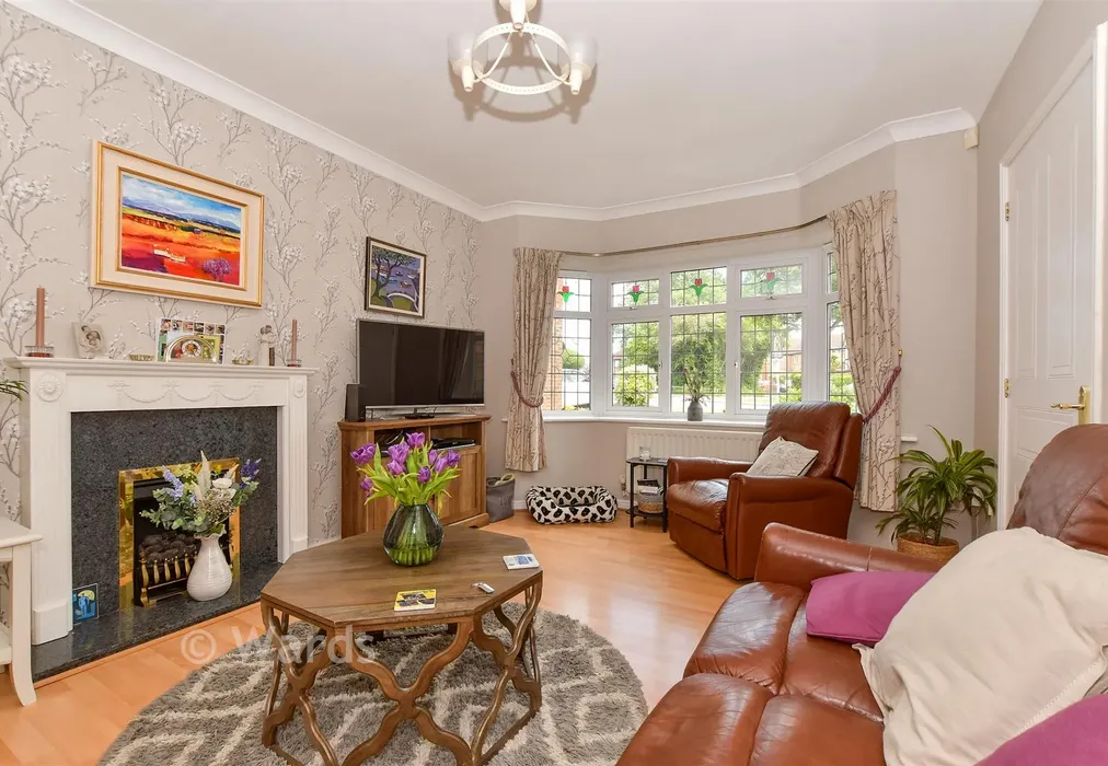 Lounge - Lucilla Avenue, Ashford, Kent - Wards of Kent