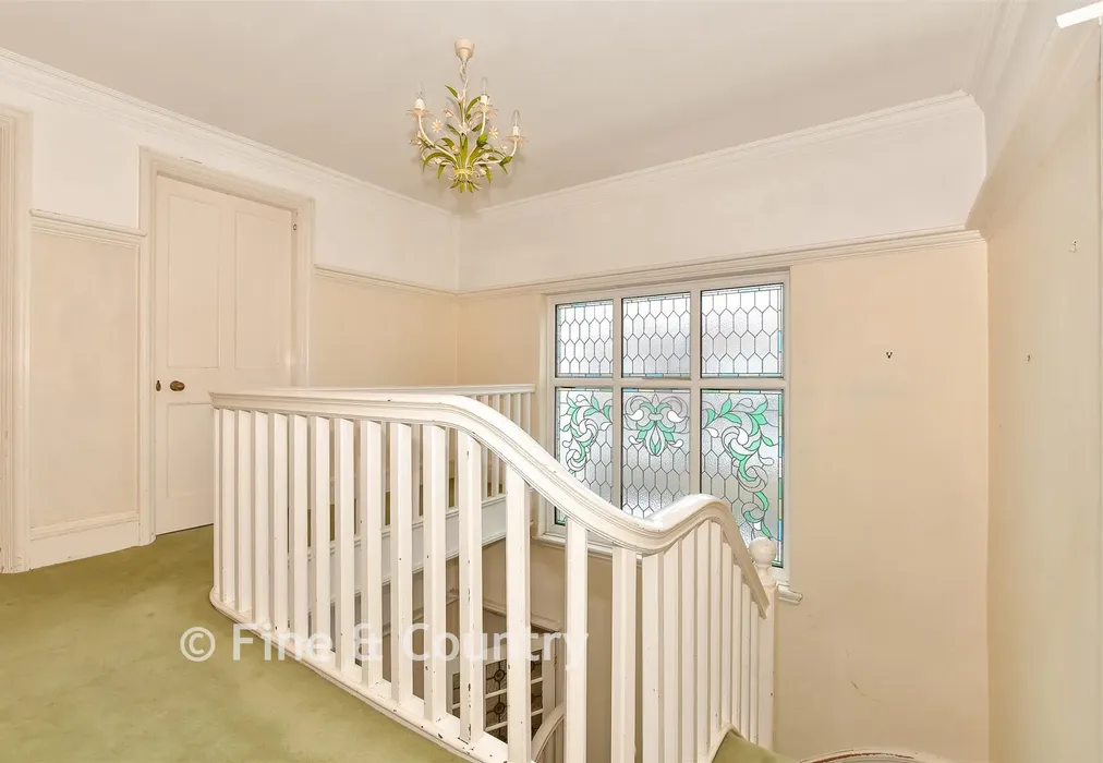 Landing - Thanet Road, Westgate-On-Sea, Kent - Wards of Kent