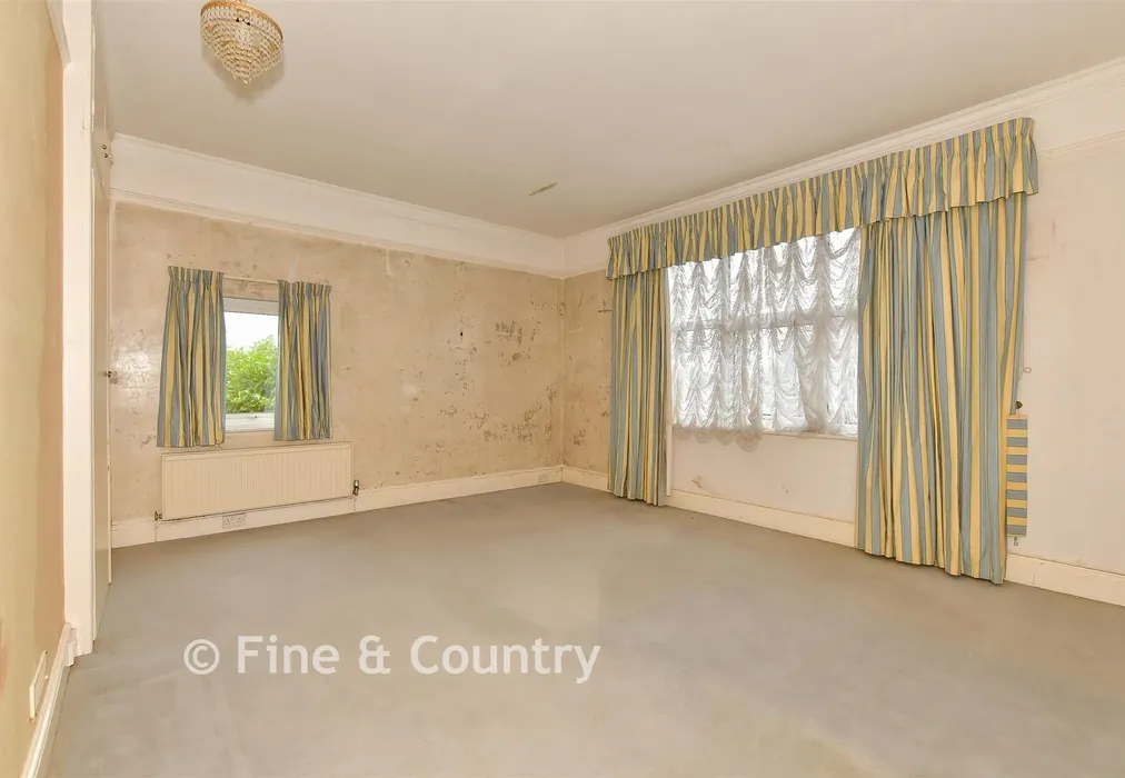 Bedroom 2 - Thanet Road, Westgate-On-Sea, Kent - Wards of Kent