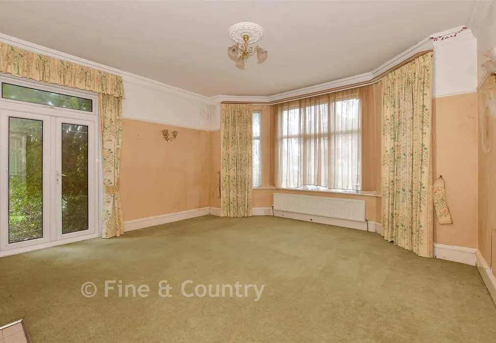 Dining Room - Thanet Road, Westgate-On-Sea, Kent - Wards of Kent