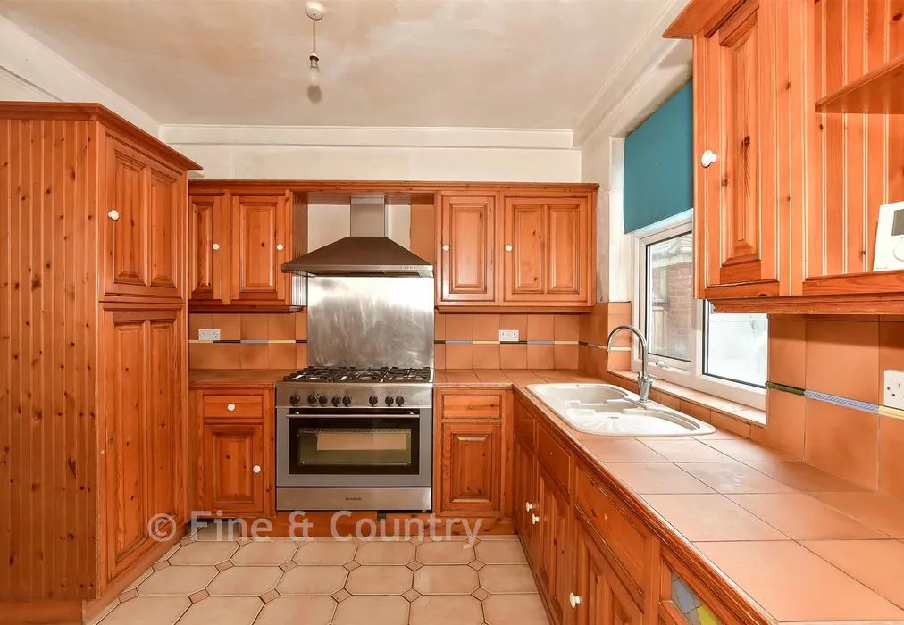 Kitchen - Thanet Road, Westgate-On-Sea, Kent - Wards of Kent