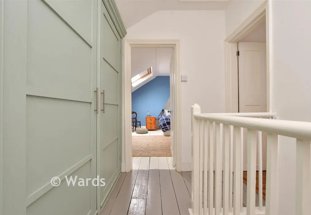 Landing - Roxburgh Road, Westgate-On-Sea, Kent - Wards of Kent