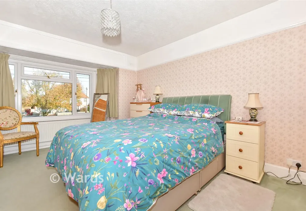 Bedroom 1 - Ashford Road, Bearsted, Maidstone, Kent - Wards of Kent