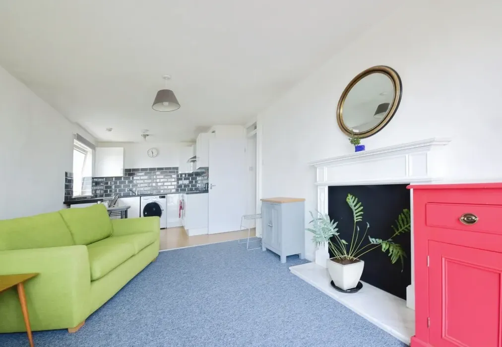 Harbour towers lo... - Hertford Street Ramsgate CT11 - Wards of Kent