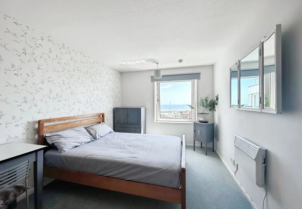 Harbour towers be... - Hertford Street Ramsgate CT11 - Wards of Kent