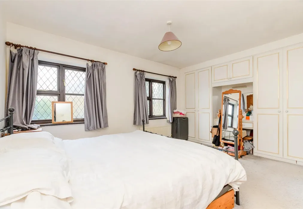 Bedroom 1 - Briar Fields, Weavering, Maidstone, Kent - Wards of Kent