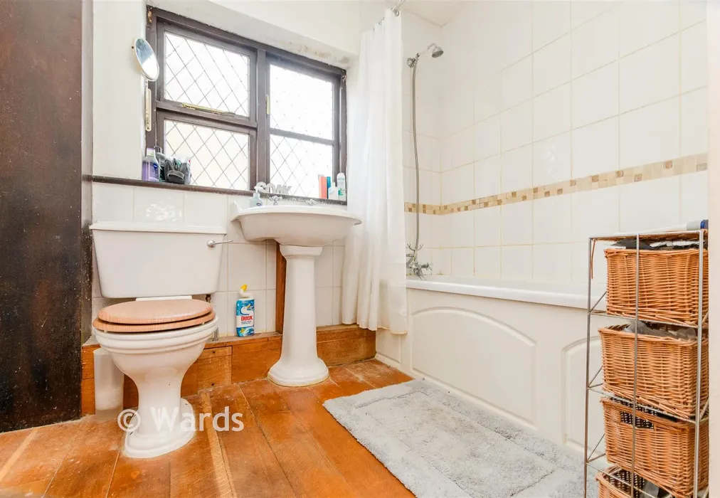 Bathroom - Briar Fields, Weavering, Maidstone, Kent - Wards of Kent