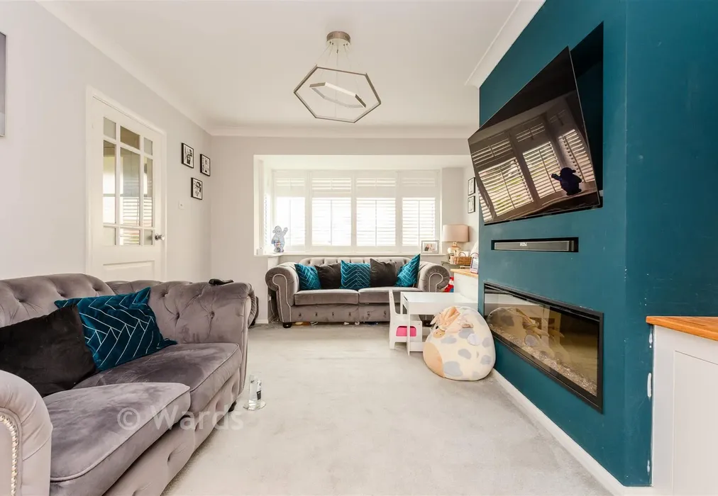 Lounge - Linwood Avenue, Rochester, Kent - Wards of Kent