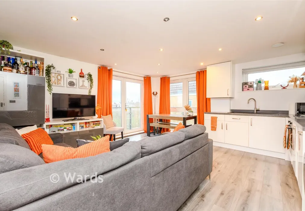Lounge - Cameron Drive, Dartford, Kent - Wards of Kent