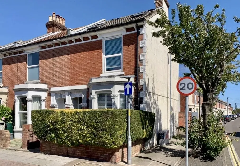 Front To Side - Lawrence Road Southsea PO5 - Wards of Kent