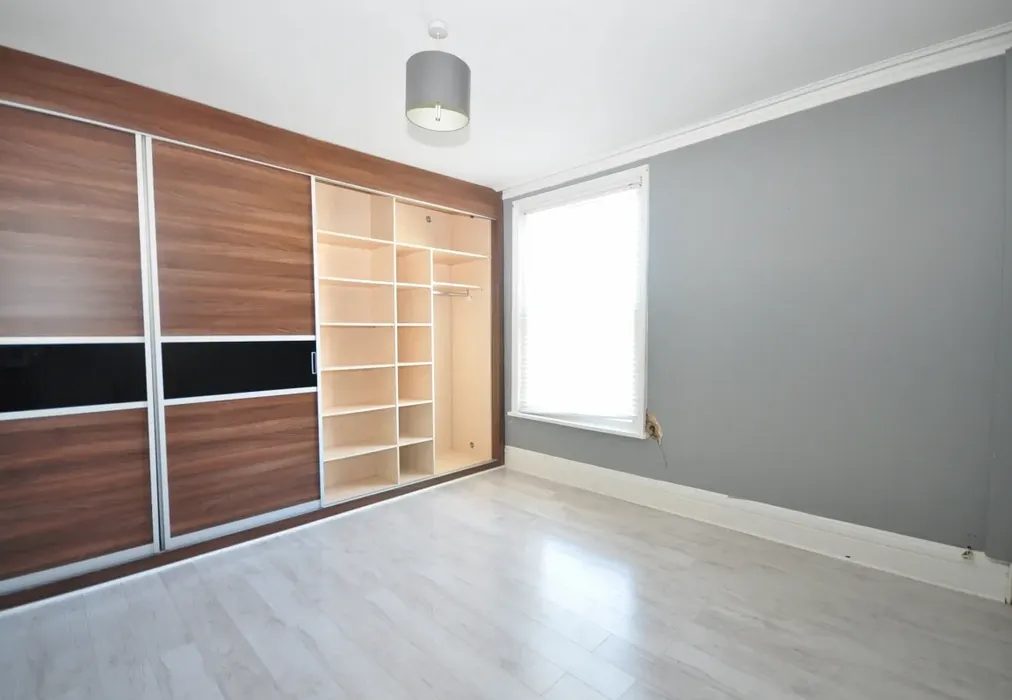 DSC_5309 - Lawrence Road Southsea PO5 - Wards of Kent