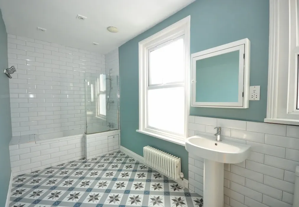 DSC_5305 - Lawrence Road Southsea PO5 - Wards of Kent