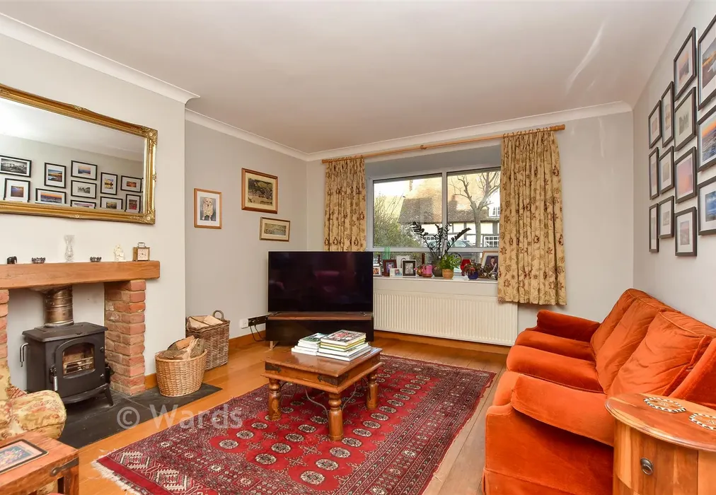 Lounge/         Diner - The Street, Newnham, Sittingbourne, Kent - Wards of Kent