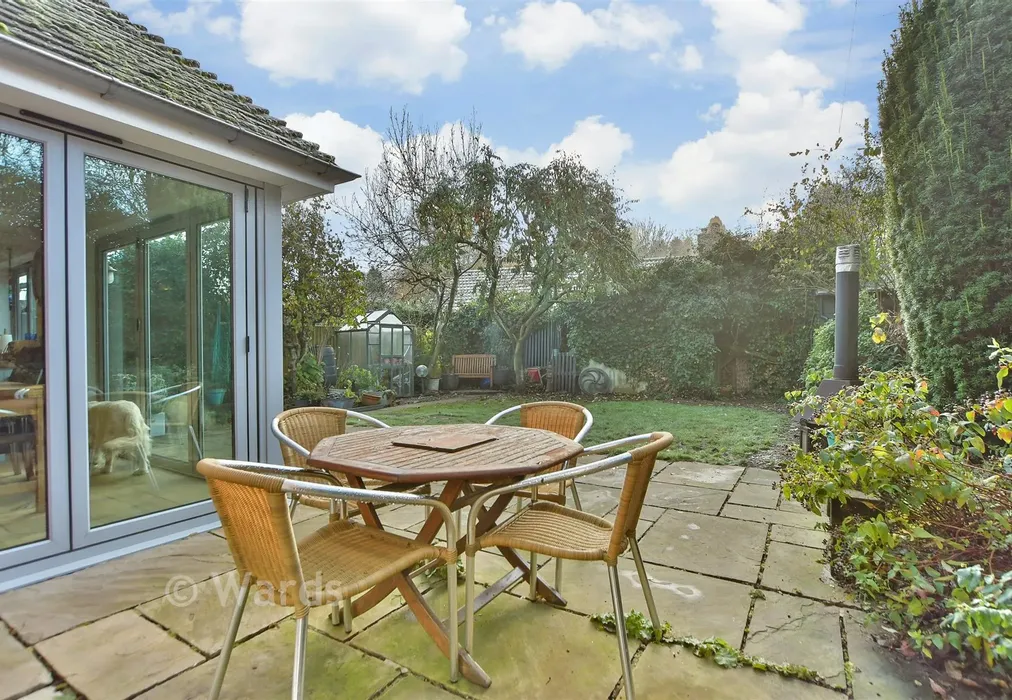 Rear Garden - The Street, Newnham, Sittingbourne, Kent - Wards of Kent