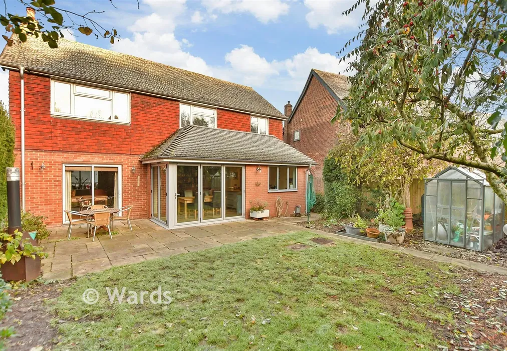 Rear Garden - The Street, Newnham, Sittingbourne, Kent - Wards of Kent