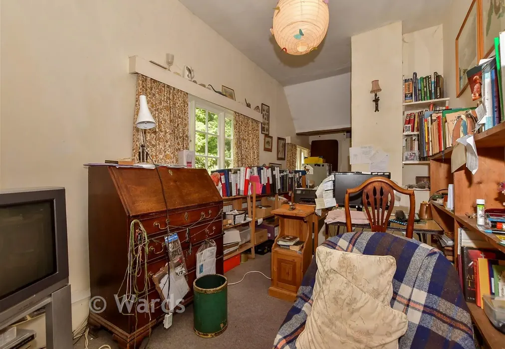 Bedroom 3/ Study House - Chart Road, Sutton Valence, Kent - Wards of Kent