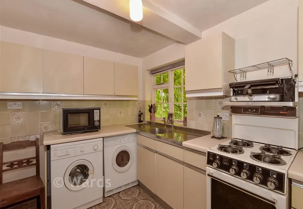 Kitchen  Cottage - Chart Road, Sutton Valence, Kent - Wards of Kent