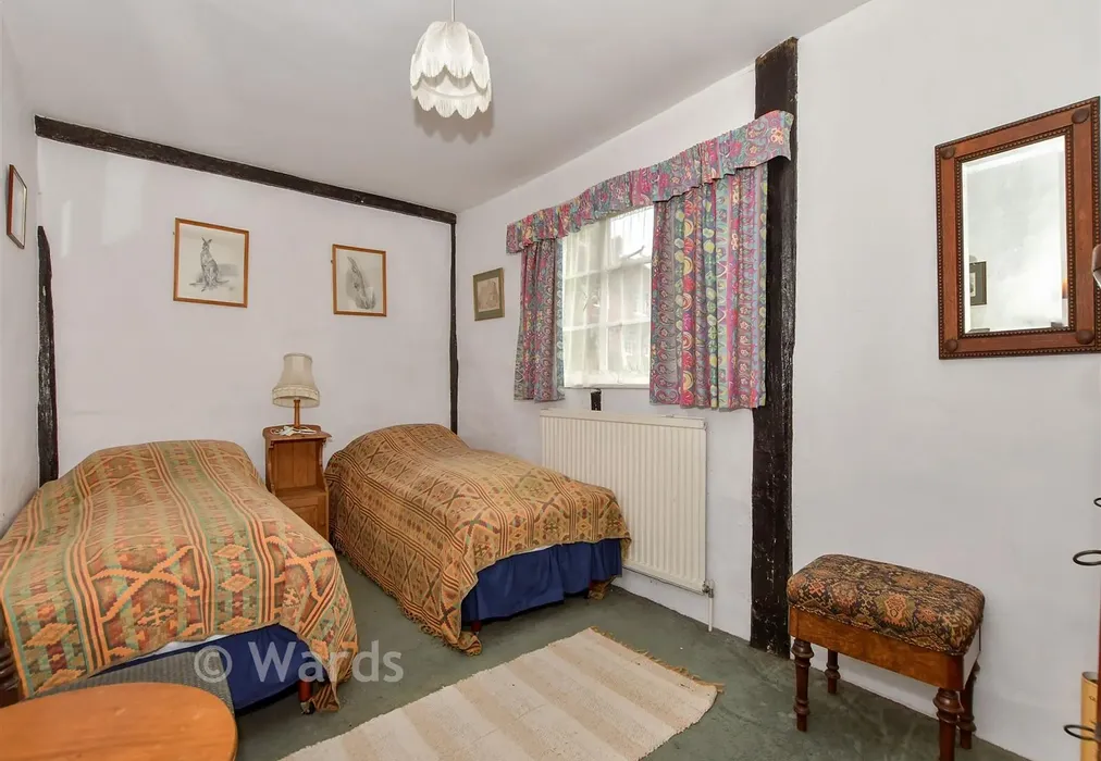 Bedroom 2 Cottage - Chart Road, Sutton Valence, Kent - Wards of Kent