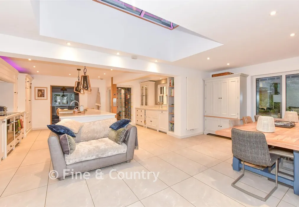 Dining Family Area - Longage Hill, Rhodes Minnis, Canterbury, Kent - Wards of Kent