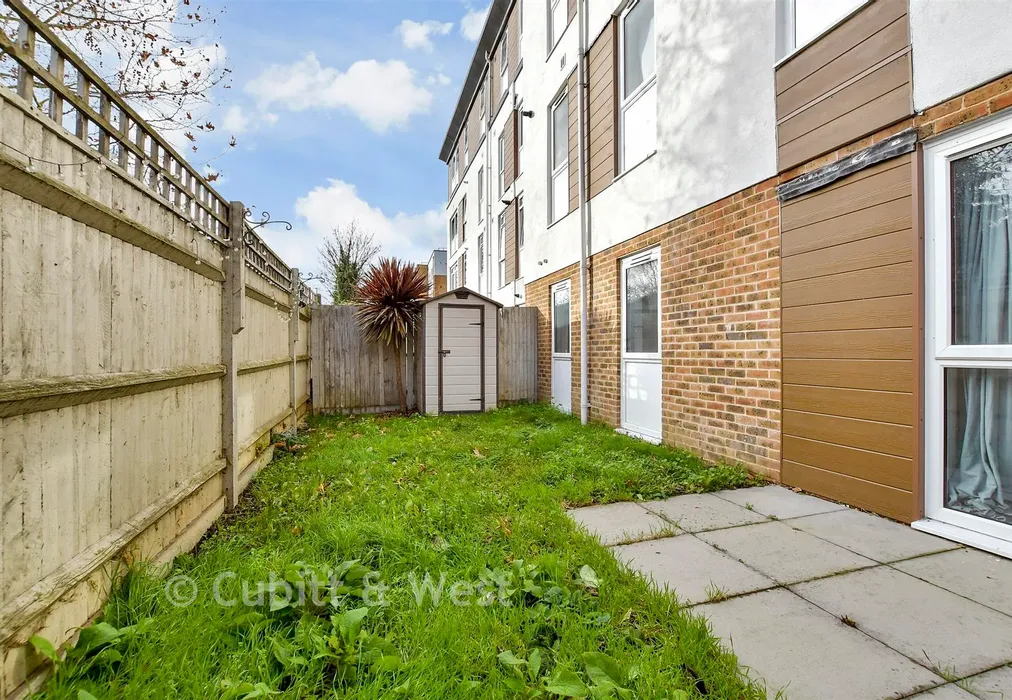 Rear Garden - Weighton Road, London - Wards of Kent