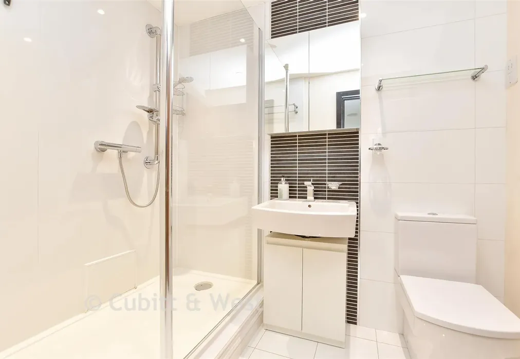 En-Suite Shower Room - St. Monica's Road, Kingswood, Surrey - Wards of Kent