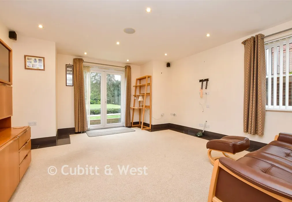Lounge - St. Monica's Road, Kingswood, Surrey - Wards of Kent
