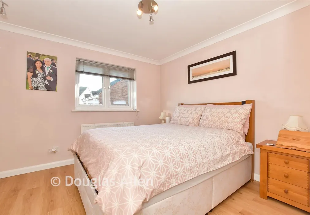 Bedroom 1 - Rose Close, Wickford, Essex - Wards of Kent